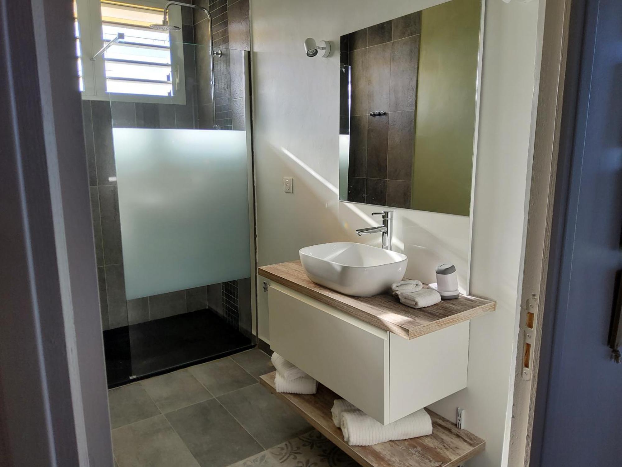 Appartement T1 Bis Joli Cocoon Saint-Benoît Exteriör bild